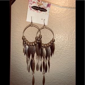 Chinese Laundry Hoop earrings